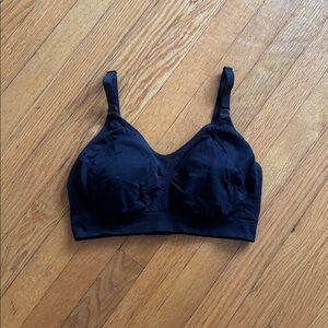 Black Seamless Wireless Nursing Maternity Bra